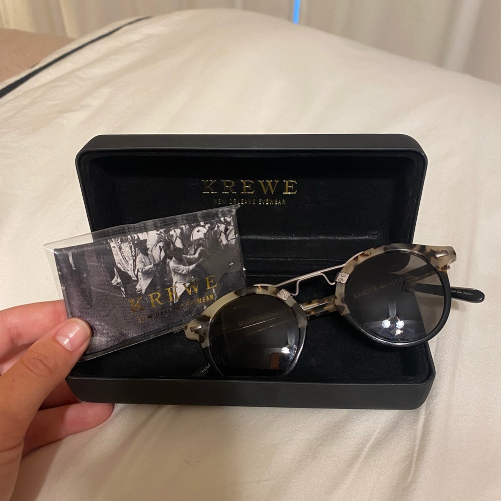 KREWE ST. LOUIS TORTOISE SHELL SUNGLASSES!